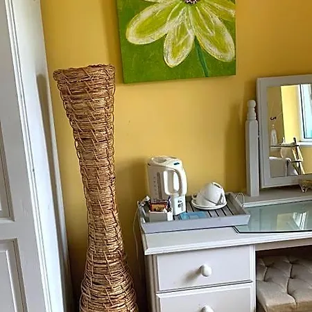 Lakeview House Bed and breakfast