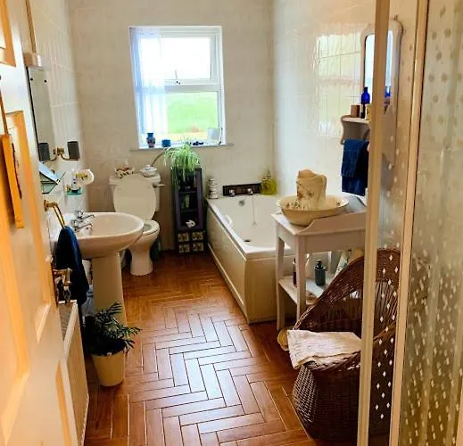 Lakeview House Bed & Breakfast *