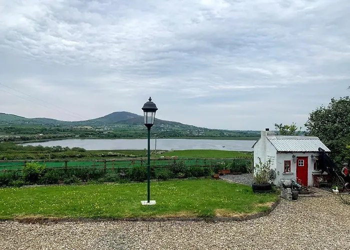 Lakeview House Bed & Breakfast *