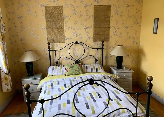 Lakeview House Bed & Breakfast *